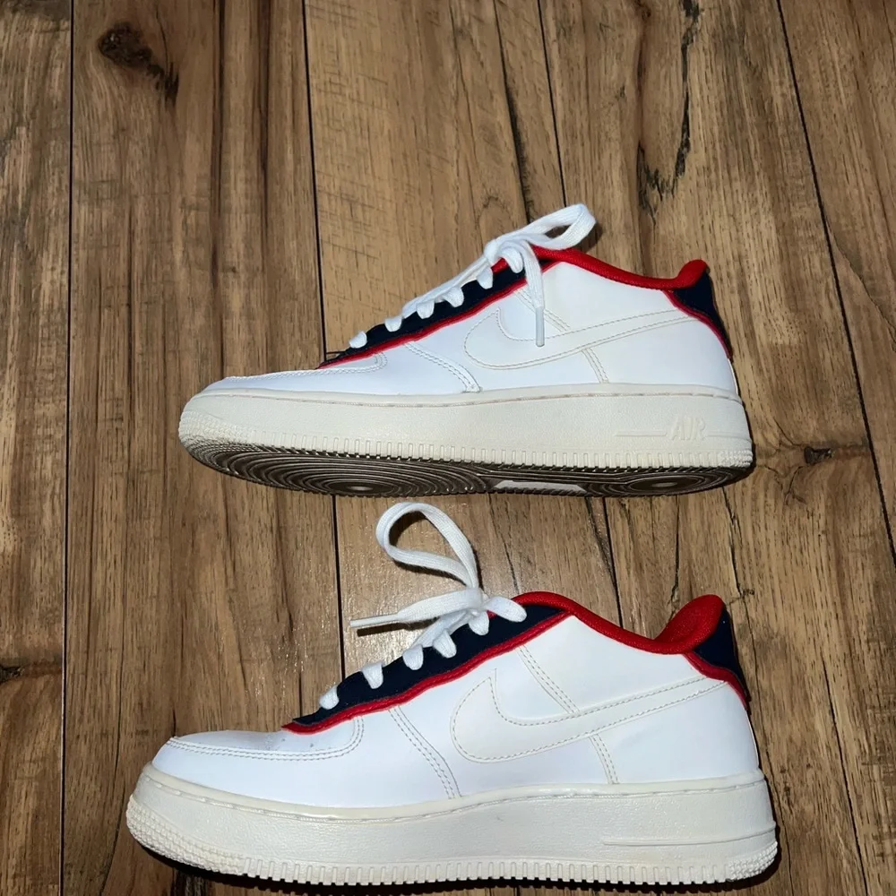 Nike Air Force Sneakers